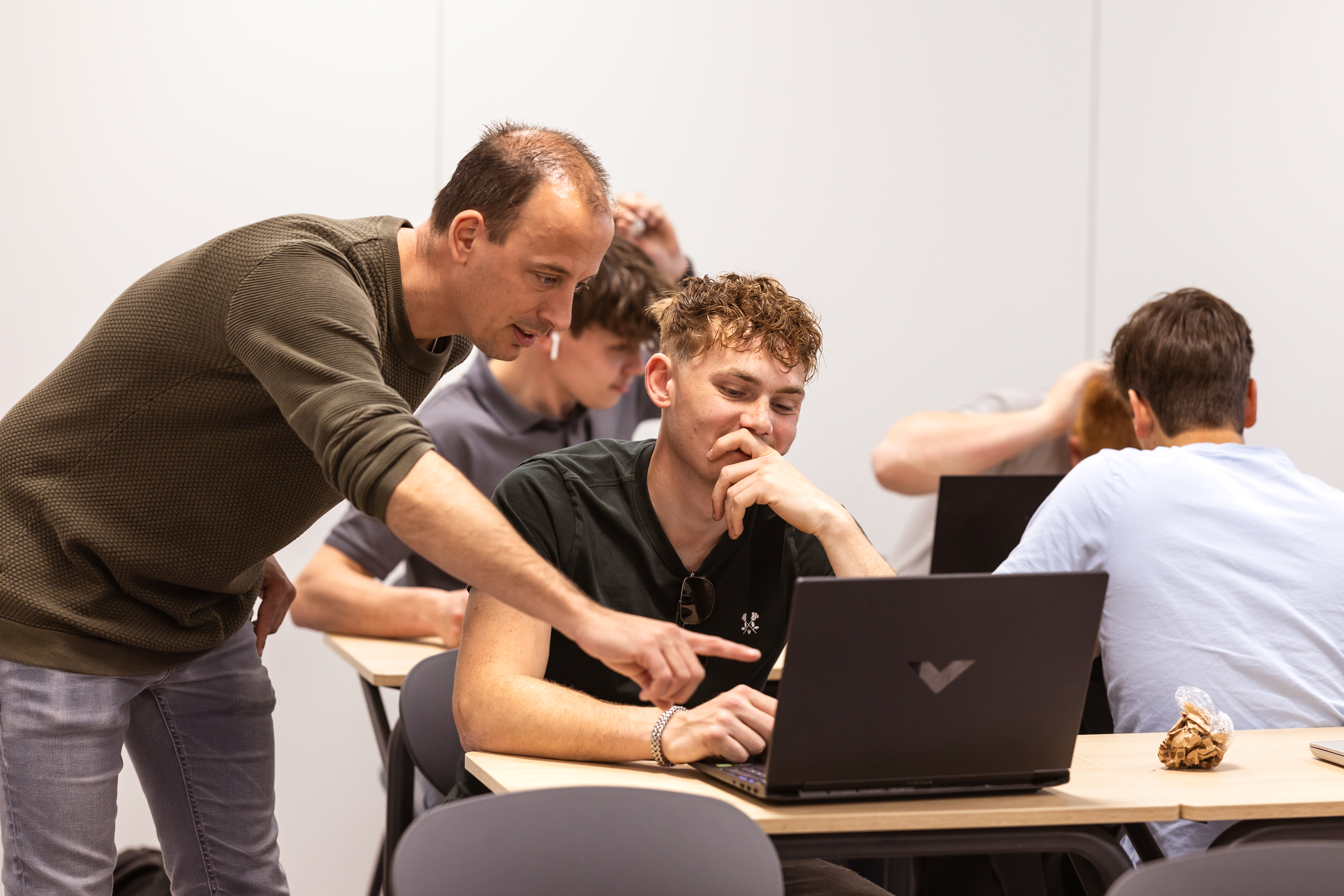 Assistant business services